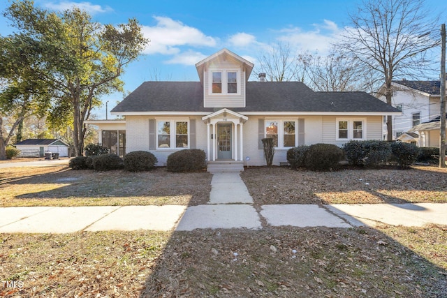 view of front of property with a front yard