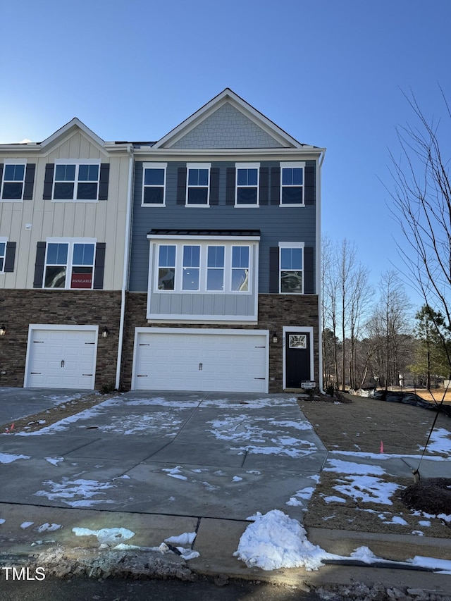 view of front of house with a garage