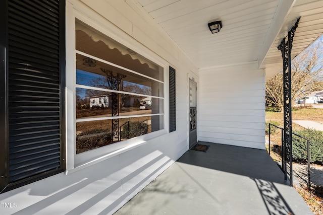 view of patio / terrace featuring covered porch