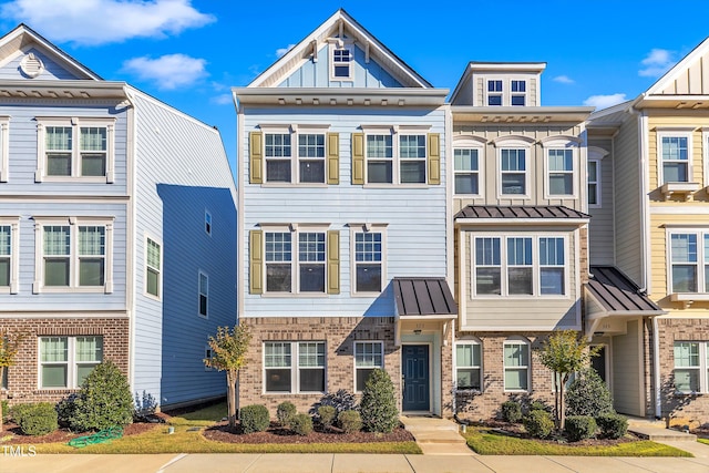 view of townhome / multi-family property