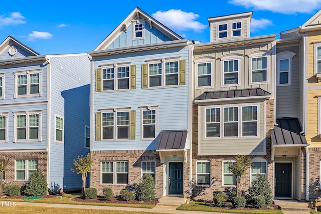 view of townhome / multi-family property