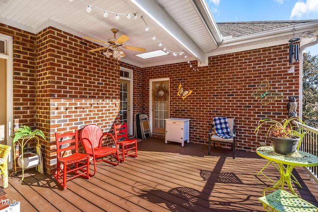 deck with ceiling fan