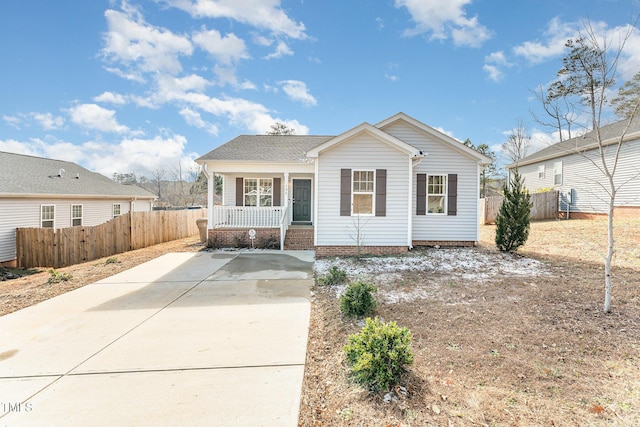 view of front of property with covered porch