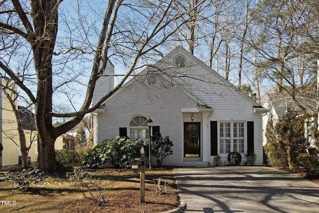 view of front facade