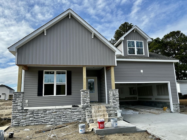 view of front of home with covered porch