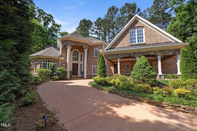 71012 Russell, Chapel Hill, NC 27517 - greek revival house featuring brick siding