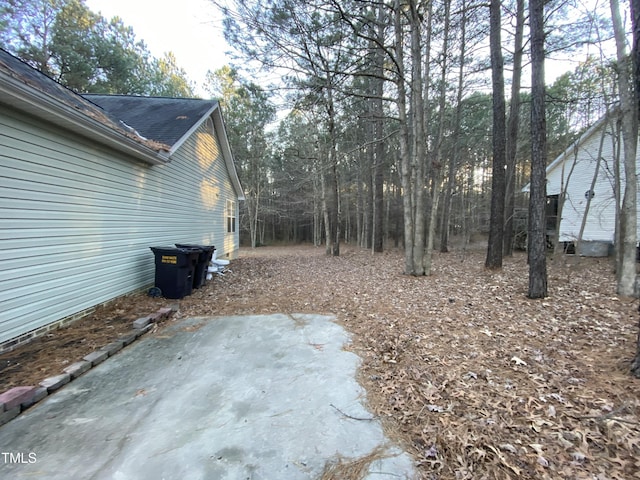 view of yard with a patio area