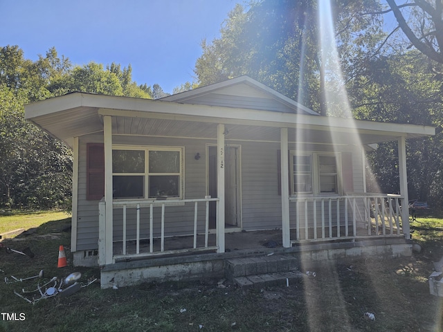 view of front of house featuring a porch