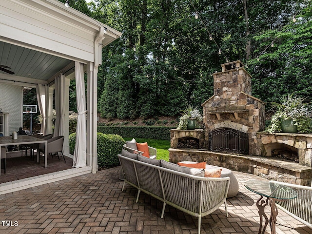 2900 Glenanneve Pl, Raleigh, NC 27608 - view of patio / terrace featuring an outdoor living space with a fireplace