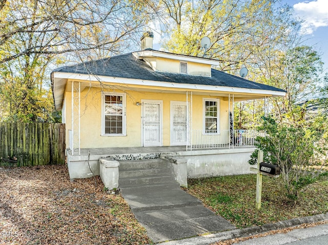 view of front facade with a porch