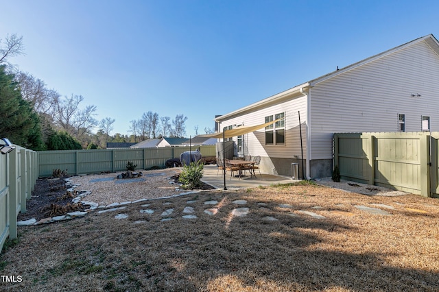 view of yard with a patio area