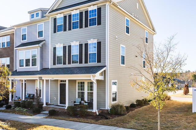 view of front of house with a porch