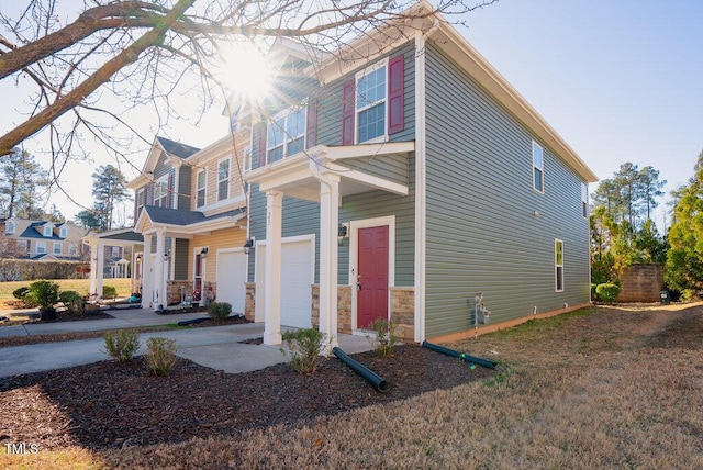 view of front of house featuring a garage