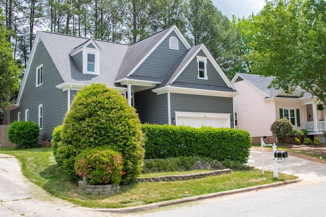 view of front facade featuring a garage