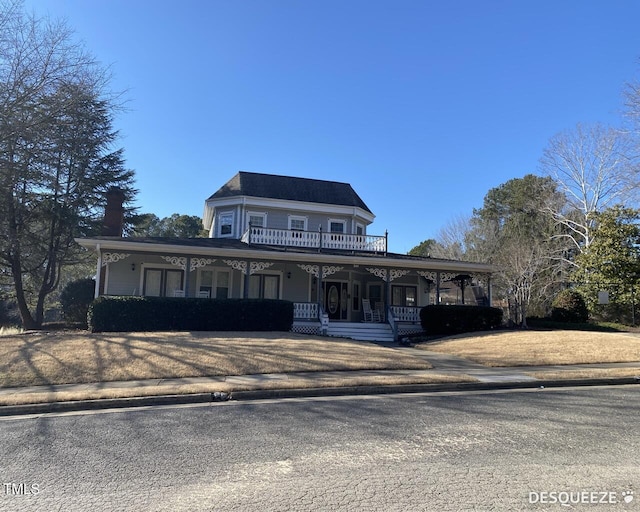 view of front of home featuring a porch