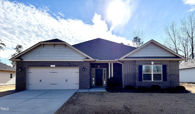 view of front facade featuring a garage