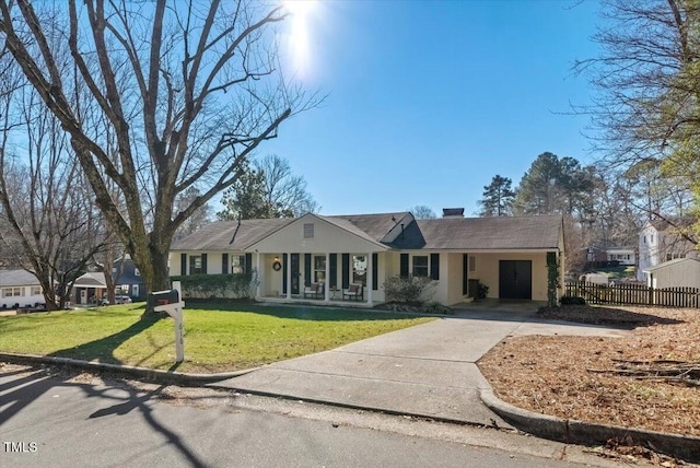 single story home with a front yard