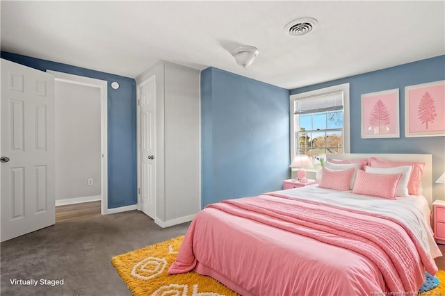 view of carpeted bedroom