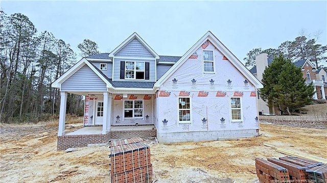 view of front facade with covered porch