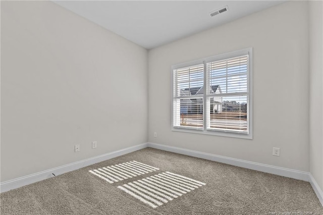 view of carpeted spare room