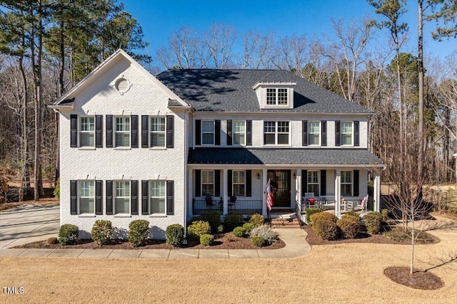 view of front of home with covered porch