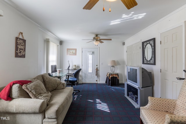 living room featuring ceiling fan and crown molding