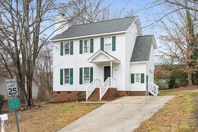 view of front of house with a front yard