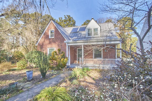 view of front of home featuring a porch