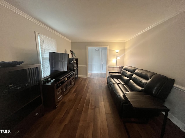 living room with dark wood-type flooring and crown molding