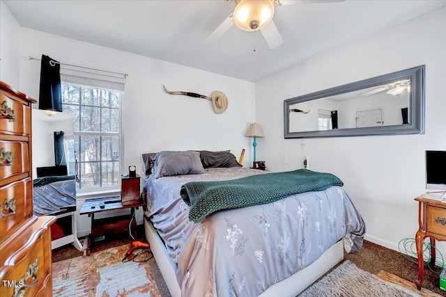 bedroom featuring ceiling fan