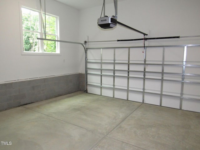 122 Beaver Trl, Littleton, NC 27850 - garage with a garage door opener