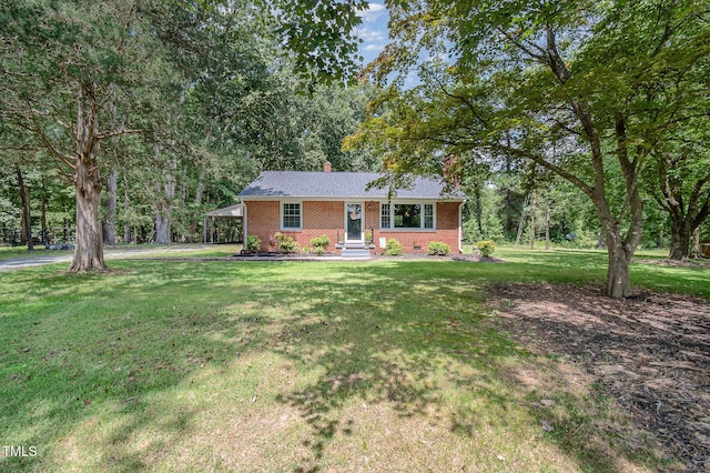 single story home featuring a front yard