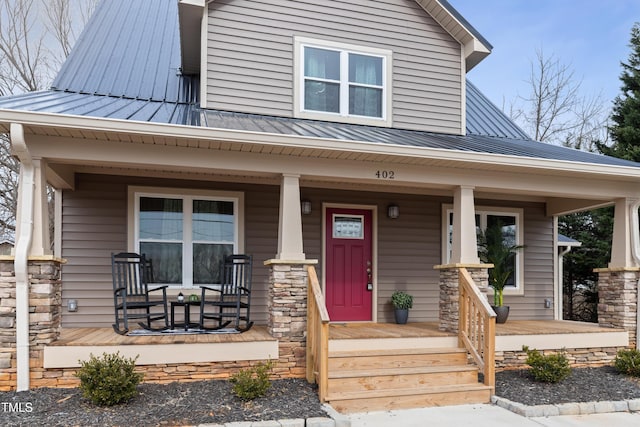 view of front of home with covered porch