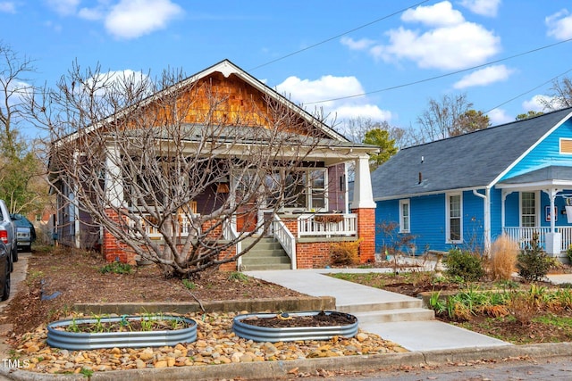 view of front facade featuring a porch