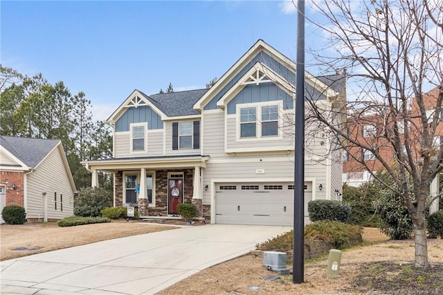 craftsman-style house featuring a garage