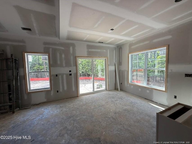 199 Pinecrest Dr, Carthage, NC 28327 - view of unfurnished living room