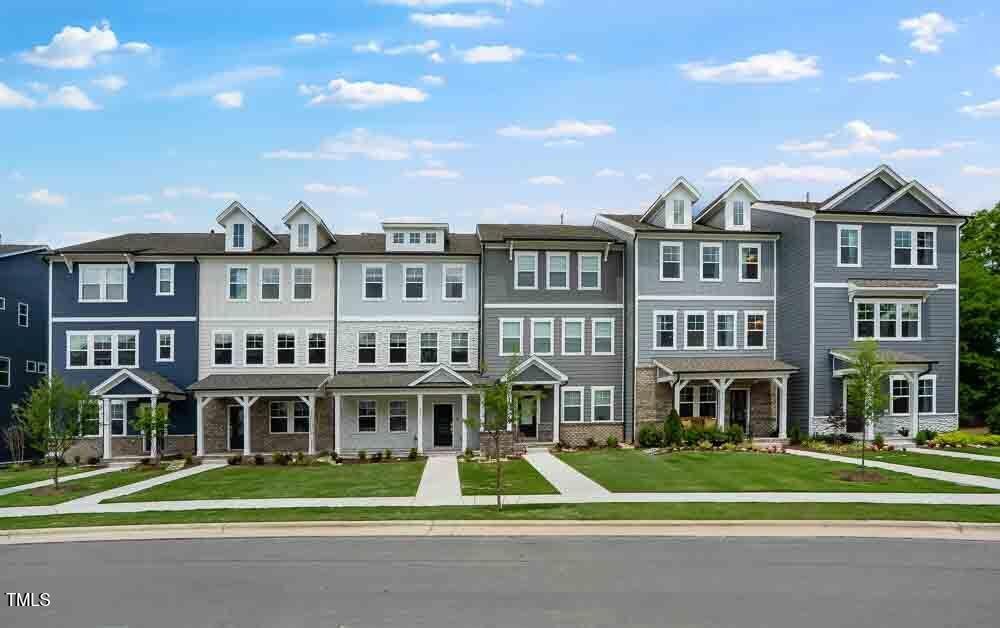 433 Rowe Way, Knightdale, NC 27545 - multi unit property featuring a residential view and a front lawn