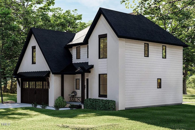 view of front facade with a front yard