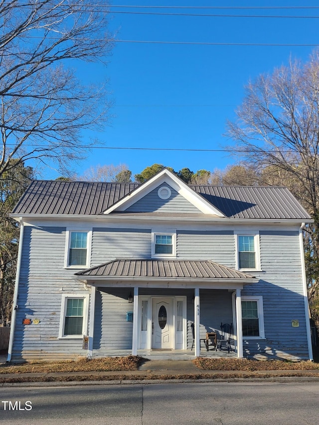 view of front facade with covered porch