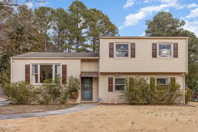 view of front of house with a front yard