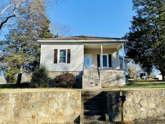 view of front facade with covered porch