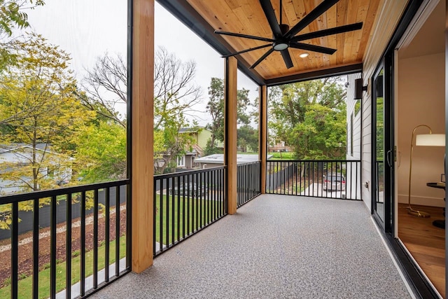 balcony featuring ceiling fan