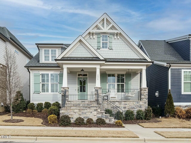 craftsman house featuring covered porch