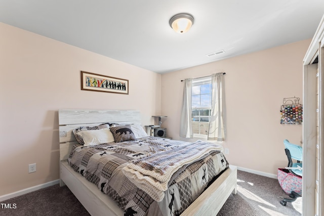 bedroom featuring carpet flooring