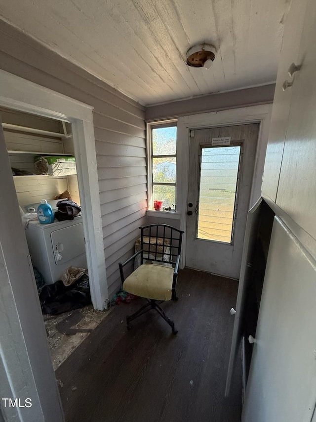 interior space with washer and clothes dryer