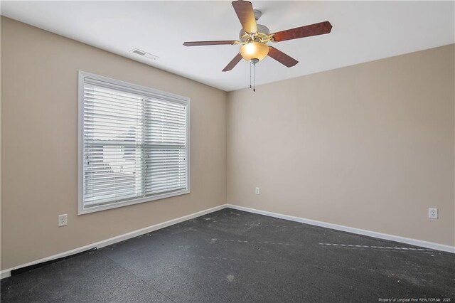 unfurnished room featuring ceiling fan