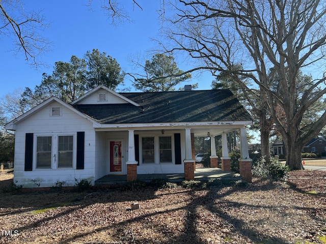 view of front of property with covered porch