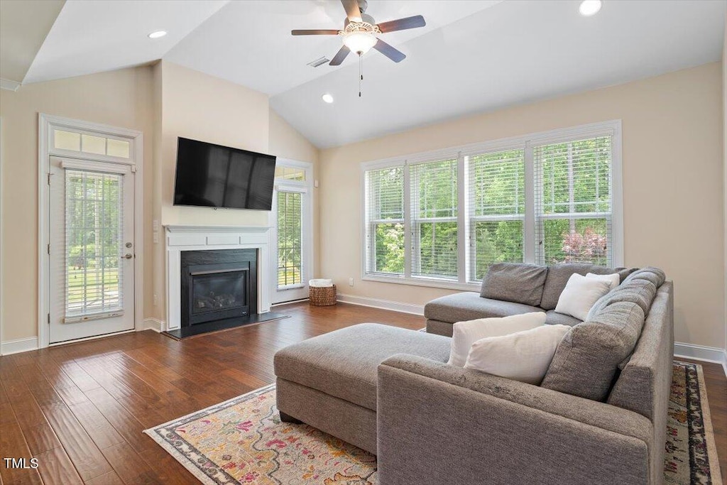 704 Long Lake Dr, Fuquay Varina, NC 27526 - photo 1