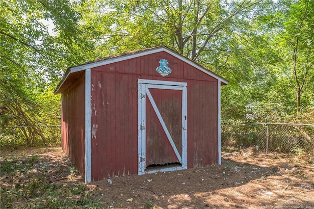 view of outbuilding