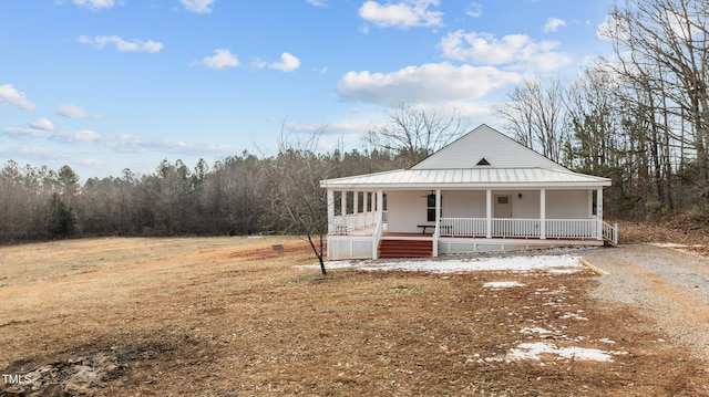 view of front of home with covered porch